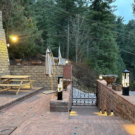 Sarah'S Lodge Murree Ngoại thất bức ảnh