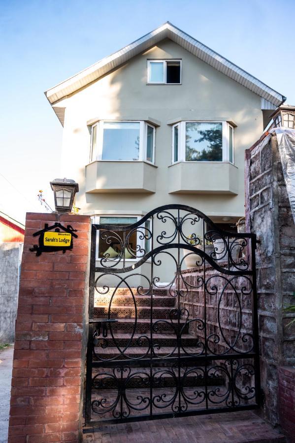 Sarah'S Lodge Murree Ngoại thất bức ảnh