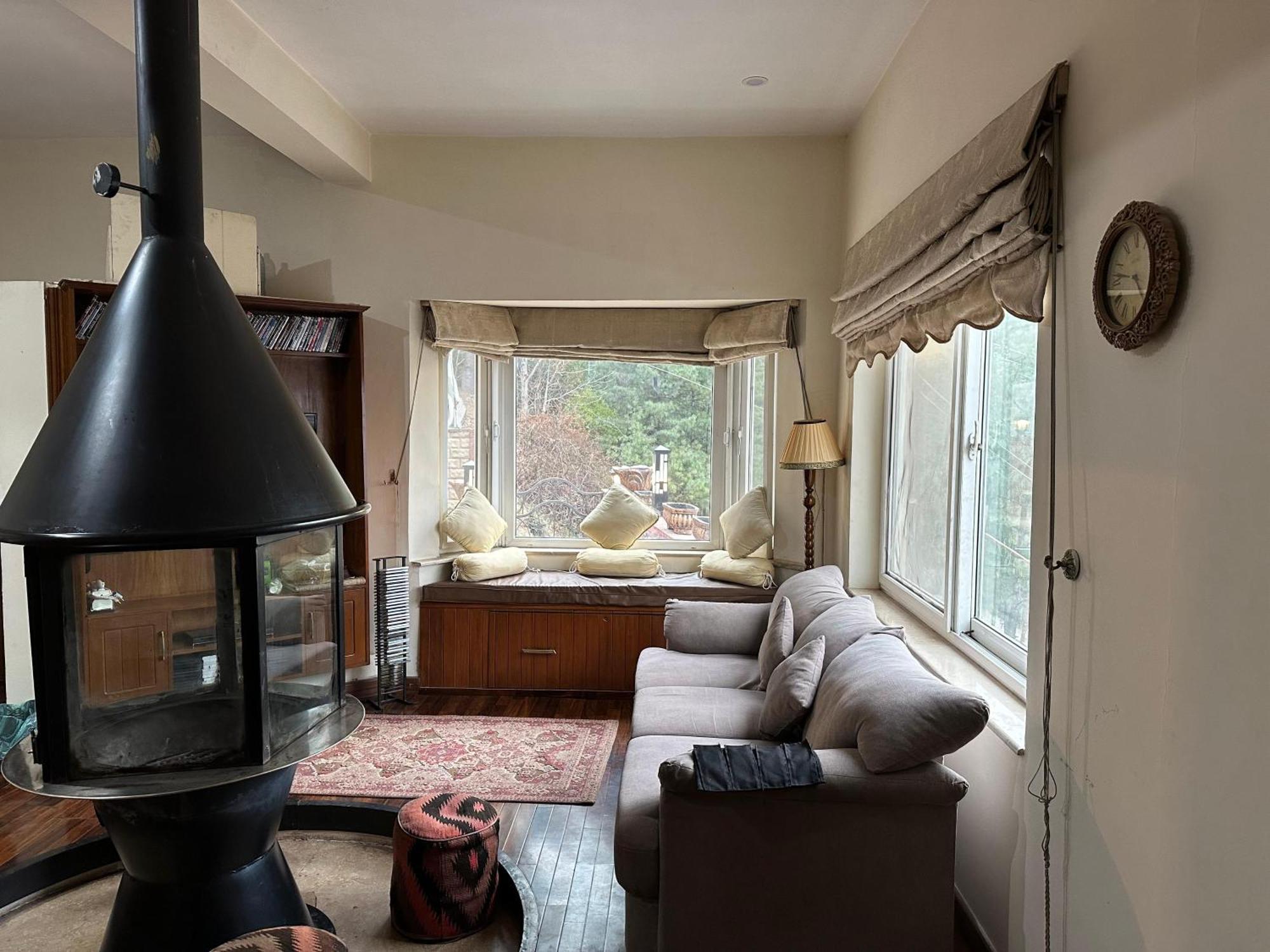 Sarah'S Lodge Murree Ngoại thất bức ảnh