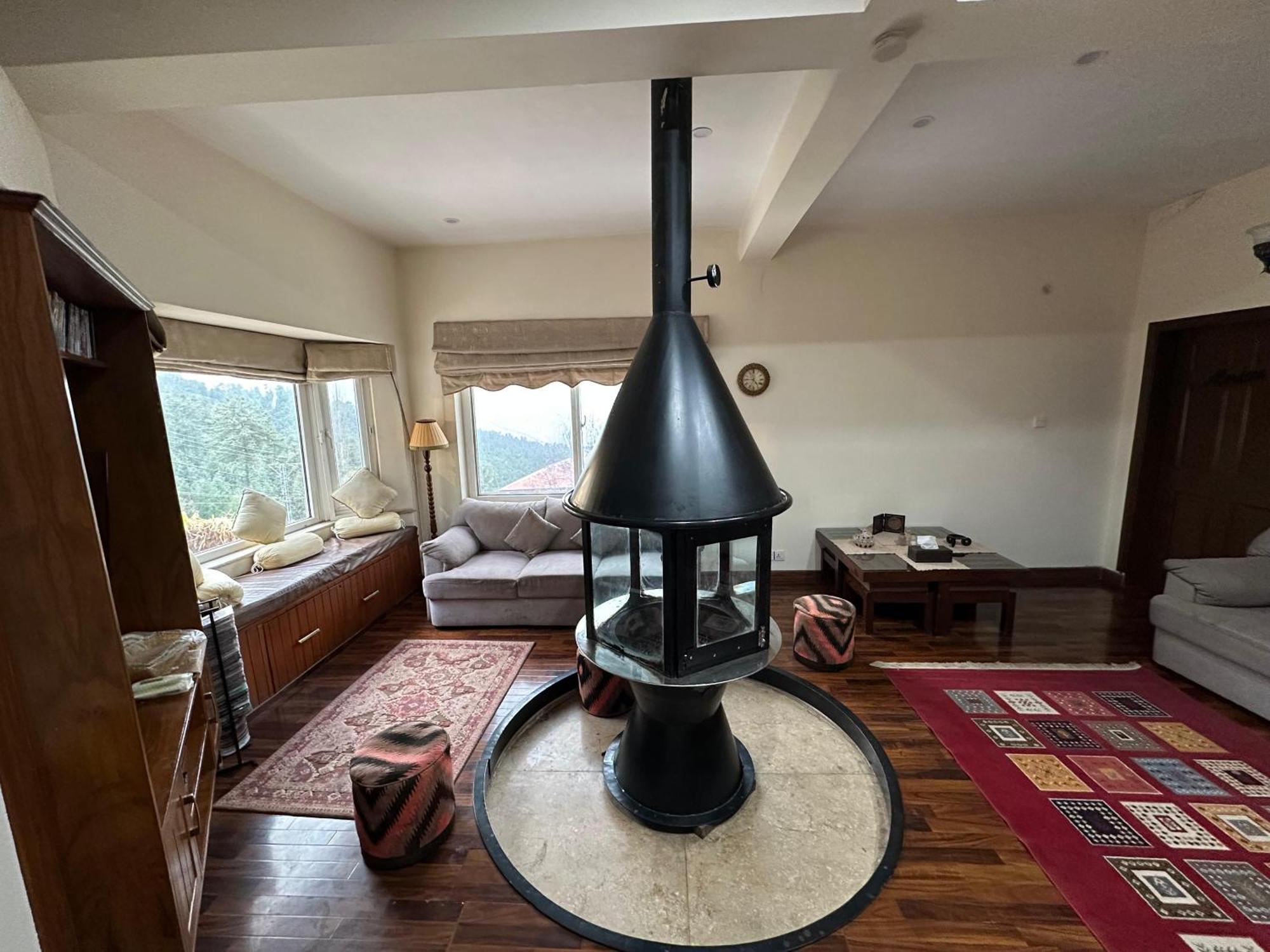 Sarah'S Lodge Murree Ngoại thất bức ảnh