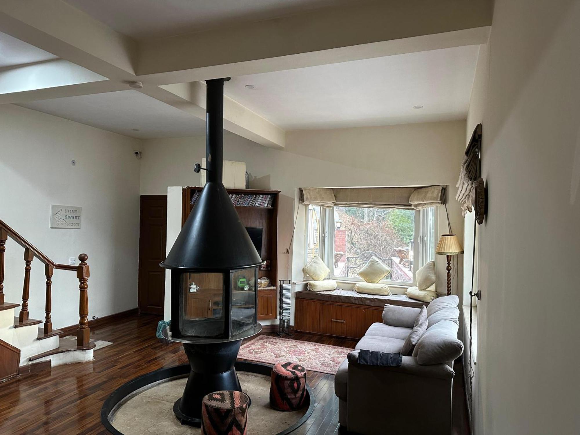 Sarah'S Lodge Murree Ngoại thất bức ảnh